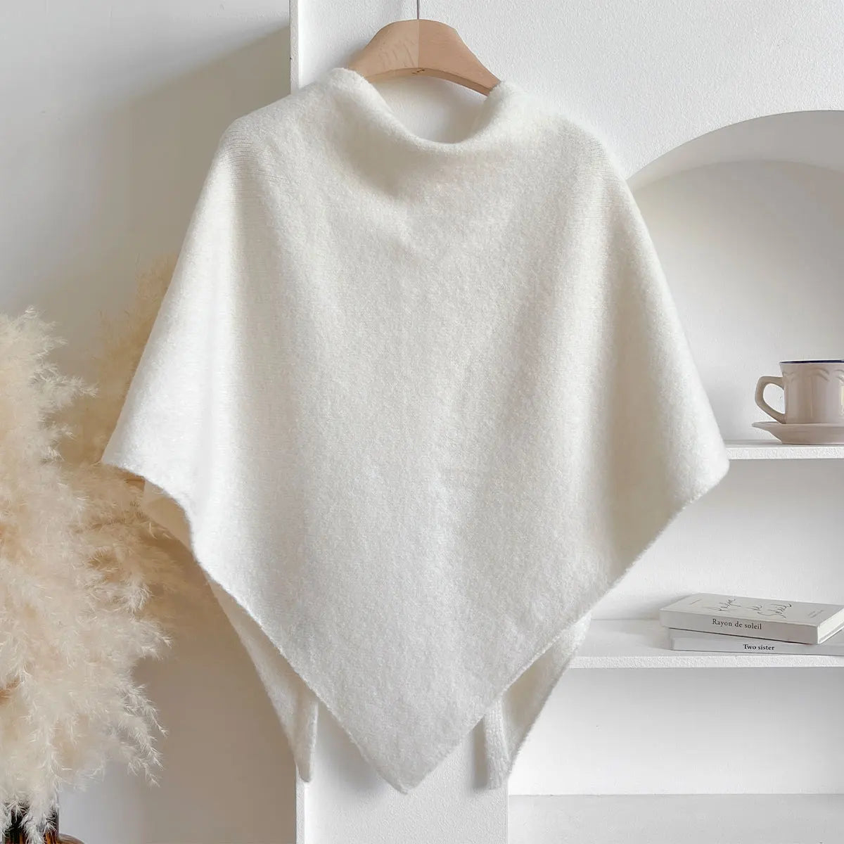 Elara™ Soft Weave Scarf