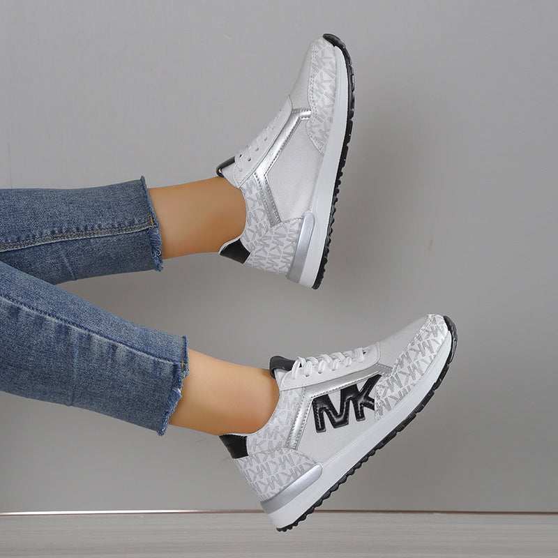 Vanya - Classic Comfort Sneakers